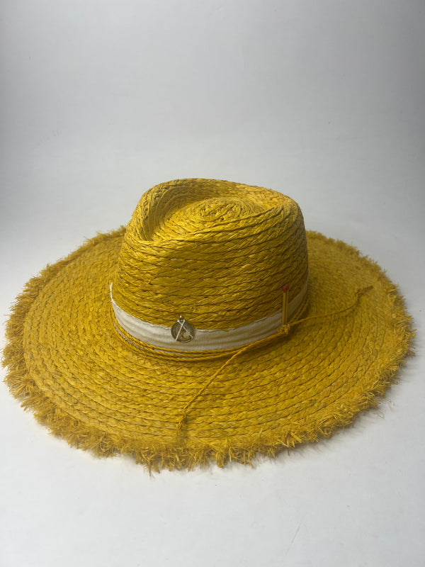 Classy raffia yellow